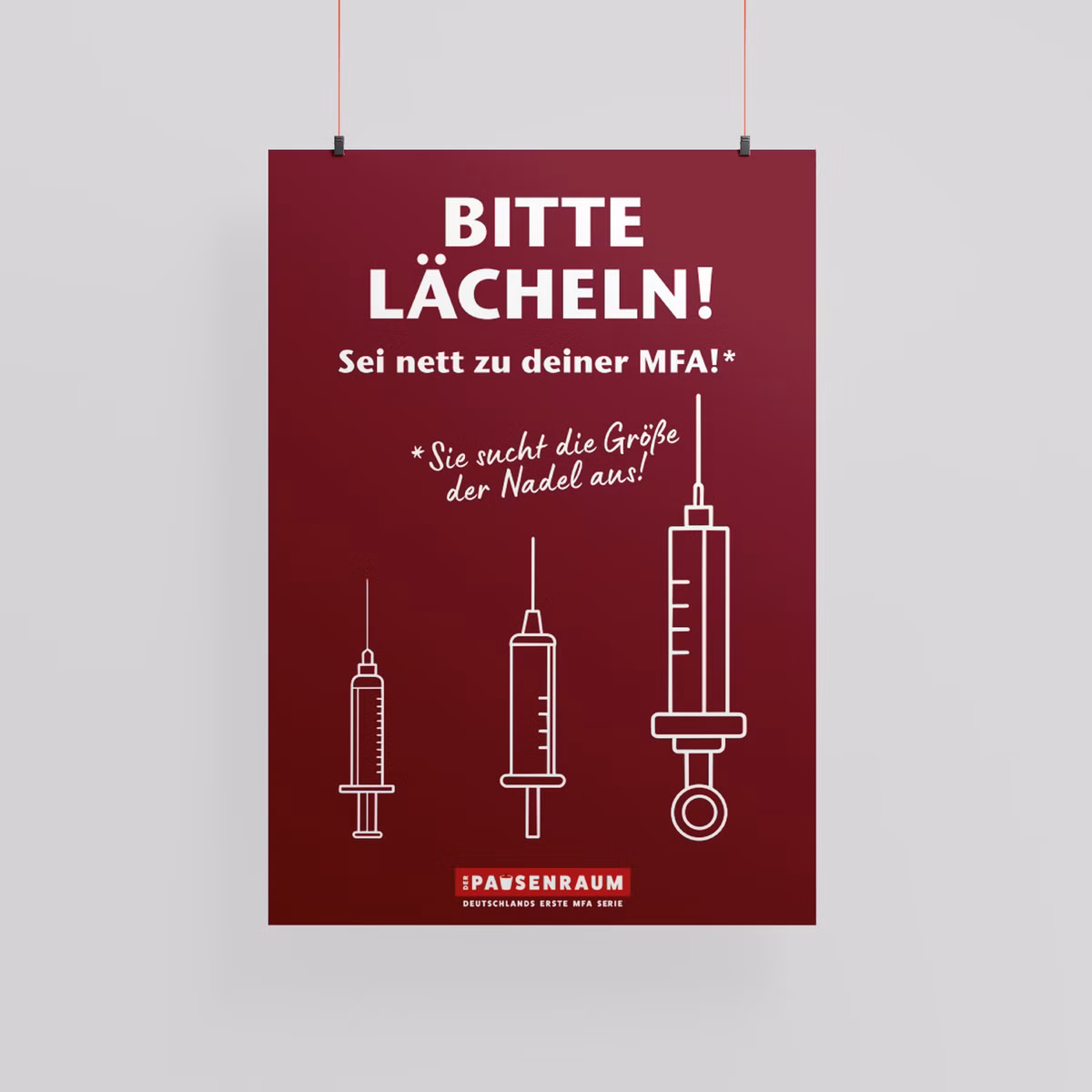 Pausenraum-Plakat "Bitte lächeln" Nadelgröße