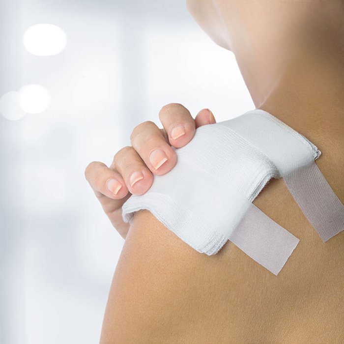 Rollenpflaster Anwendung Schulter