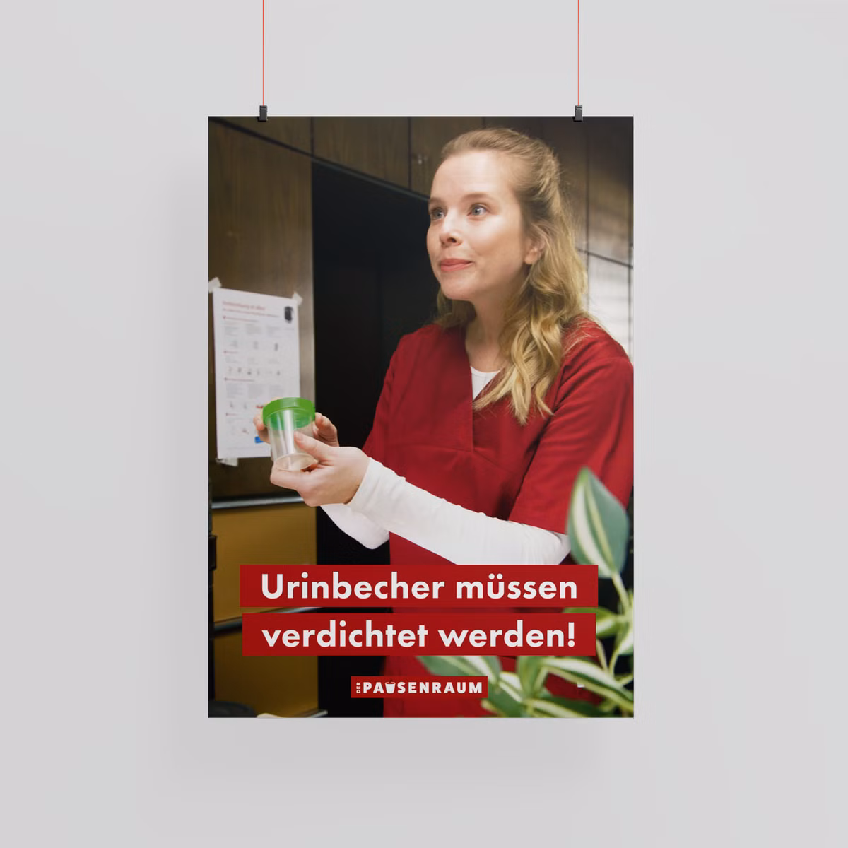 Pausenraum Plakat "Urinbecher"