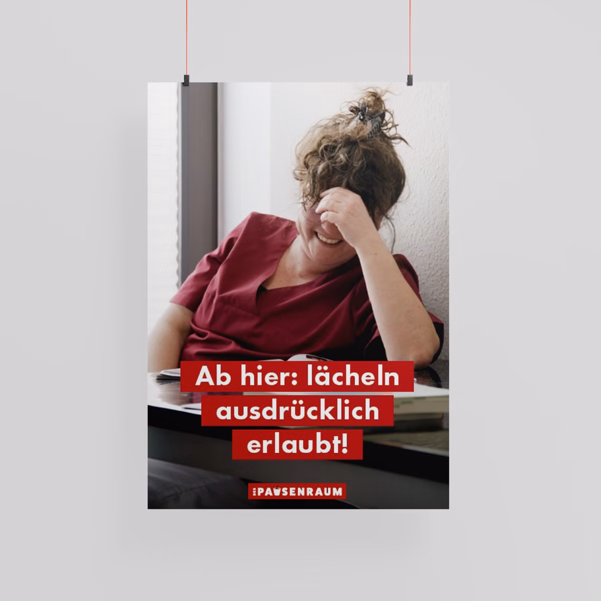 Pausenraum Plakat: "Lächeln erlaubt"