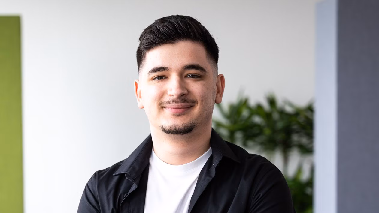 Das ist Elvedin, Werkstudent IT