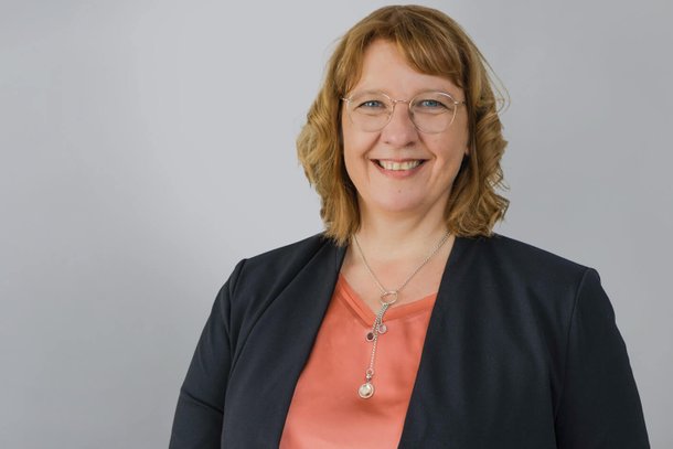 Vorschaubild Mediathek Gabriele Webelsiep