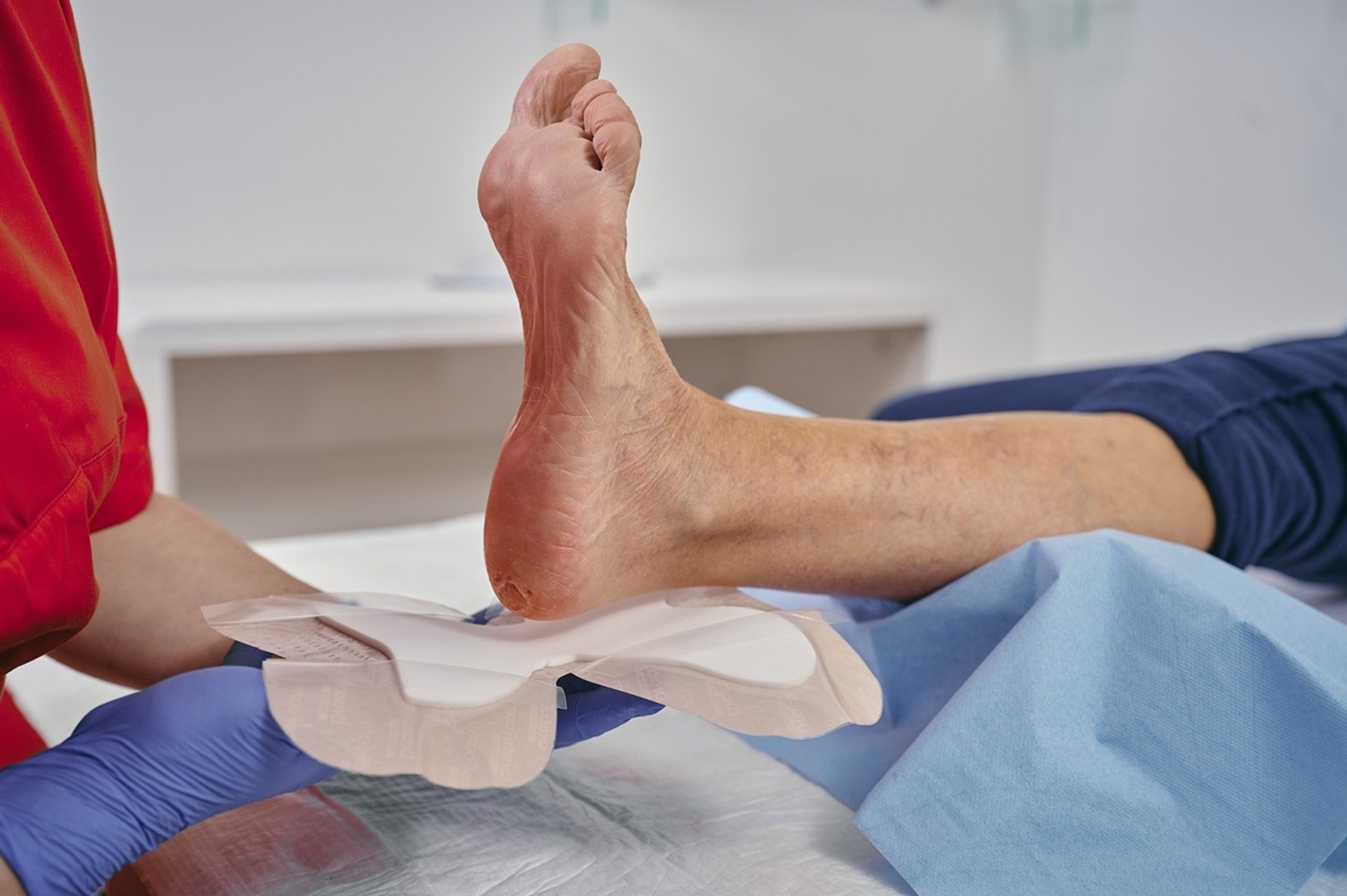 DracoFoam Ferse haft bei Fersendekubitus