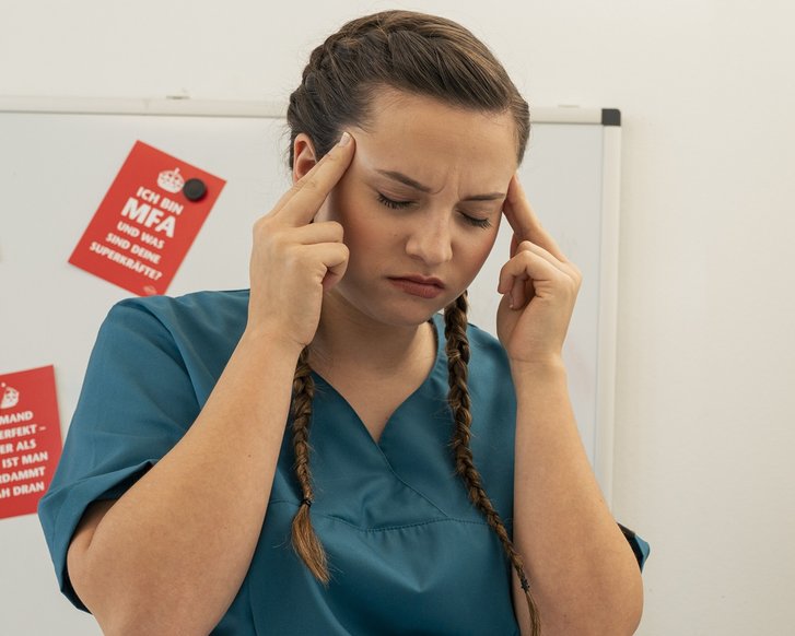 Hohe Belastung in Arztpraxen: 10 Tipps für die Organisation 