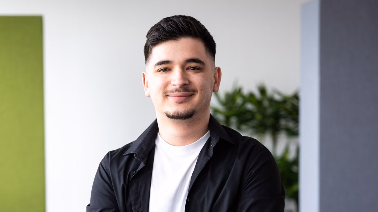 Das ist Elvedin, Werkstudent IT