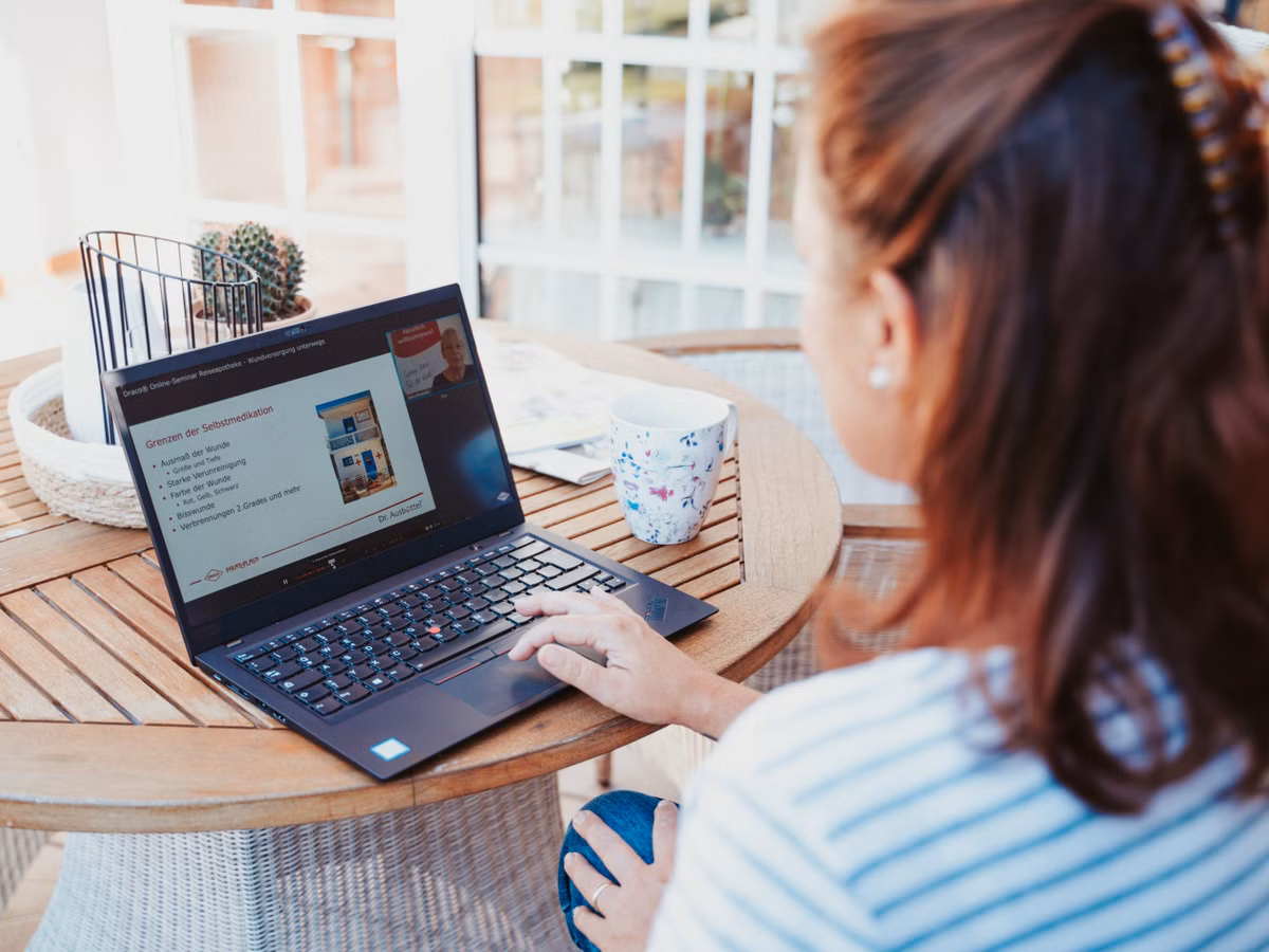 Online-Seminar am Laptop