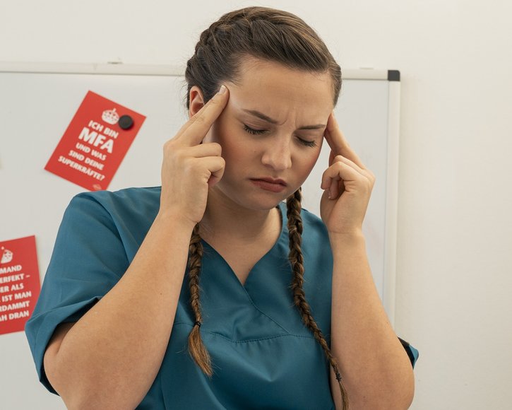 Hohe Belastung in Arztpraxen: 10 Tipps für die Organisation 