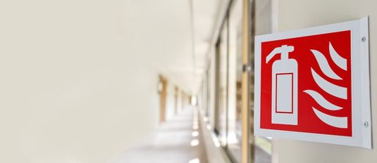 Brandschutz in der Arztpraxis 2026