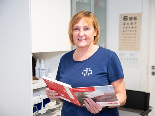 Regina Elebracht, MFA, Verah, EVA