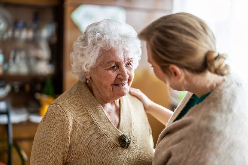 Ältere Patientin mit Demenz