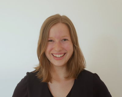 Moderatorin Hannah Schlief