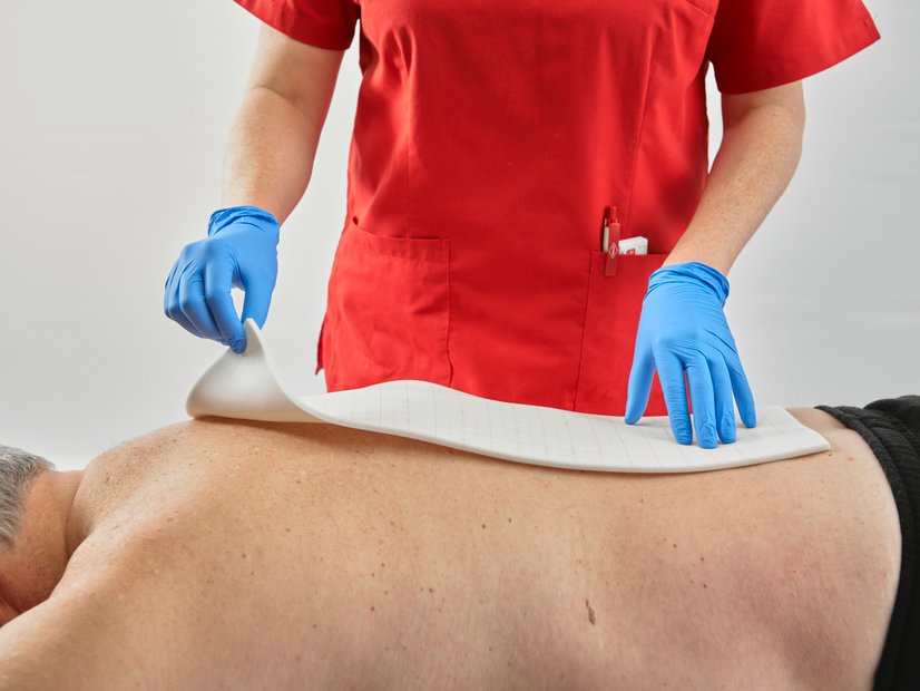 DracoFoam Sondergröße 20x50cm, Anwendung am Rücken